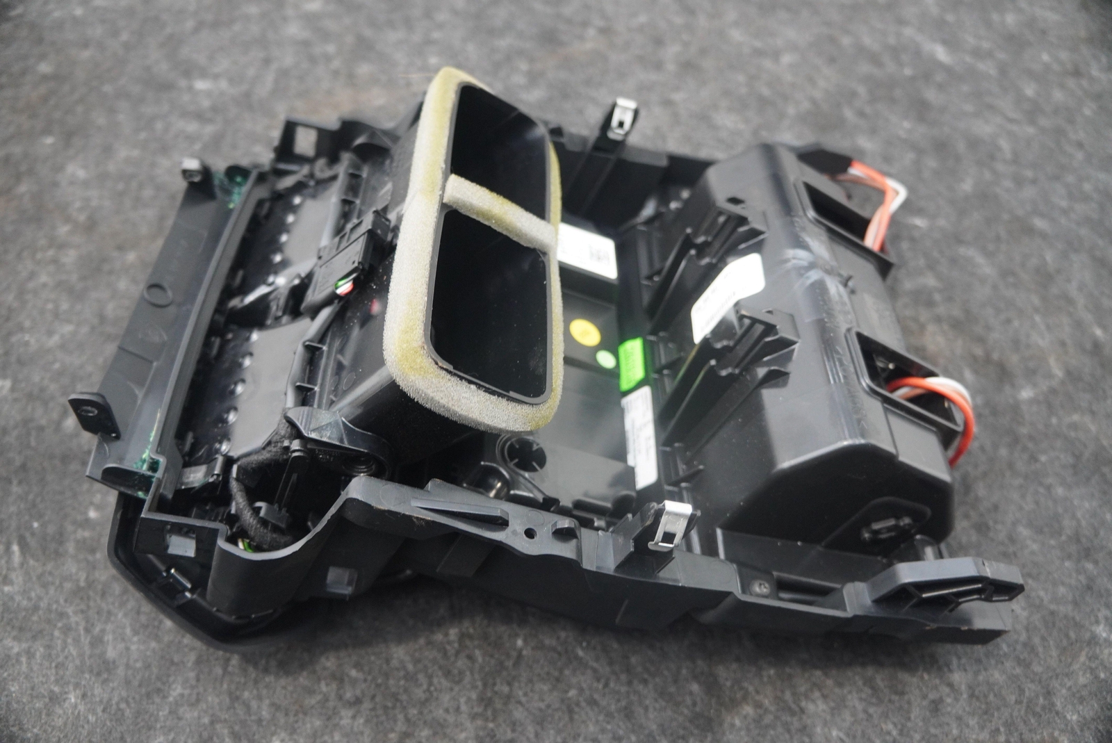 Rear Climate Control Switch Vent Trim Panel 4K0919158B Lamborghini Urus *Note*