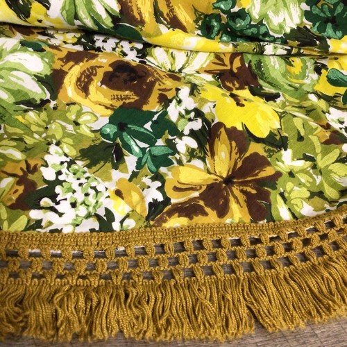 Retro Vintage Tablecloth 68” Round Floral with Fringe Gold Green Brown Yellow - Picture 7 of 8