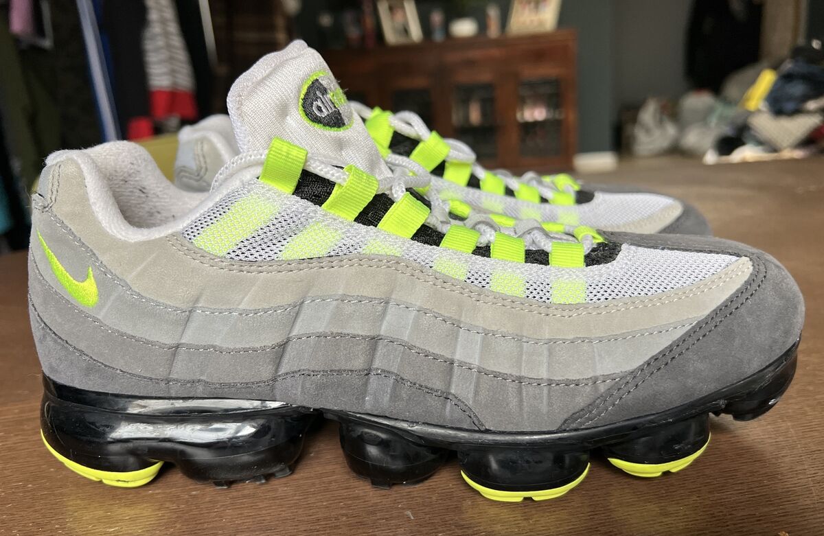 Nike Air Vapormax 95 OG Neon Green Gray Mens Shoes Sneakers Nike Air Vapormax 95 OG Neon Green Gray Mens Shoes Sneakers