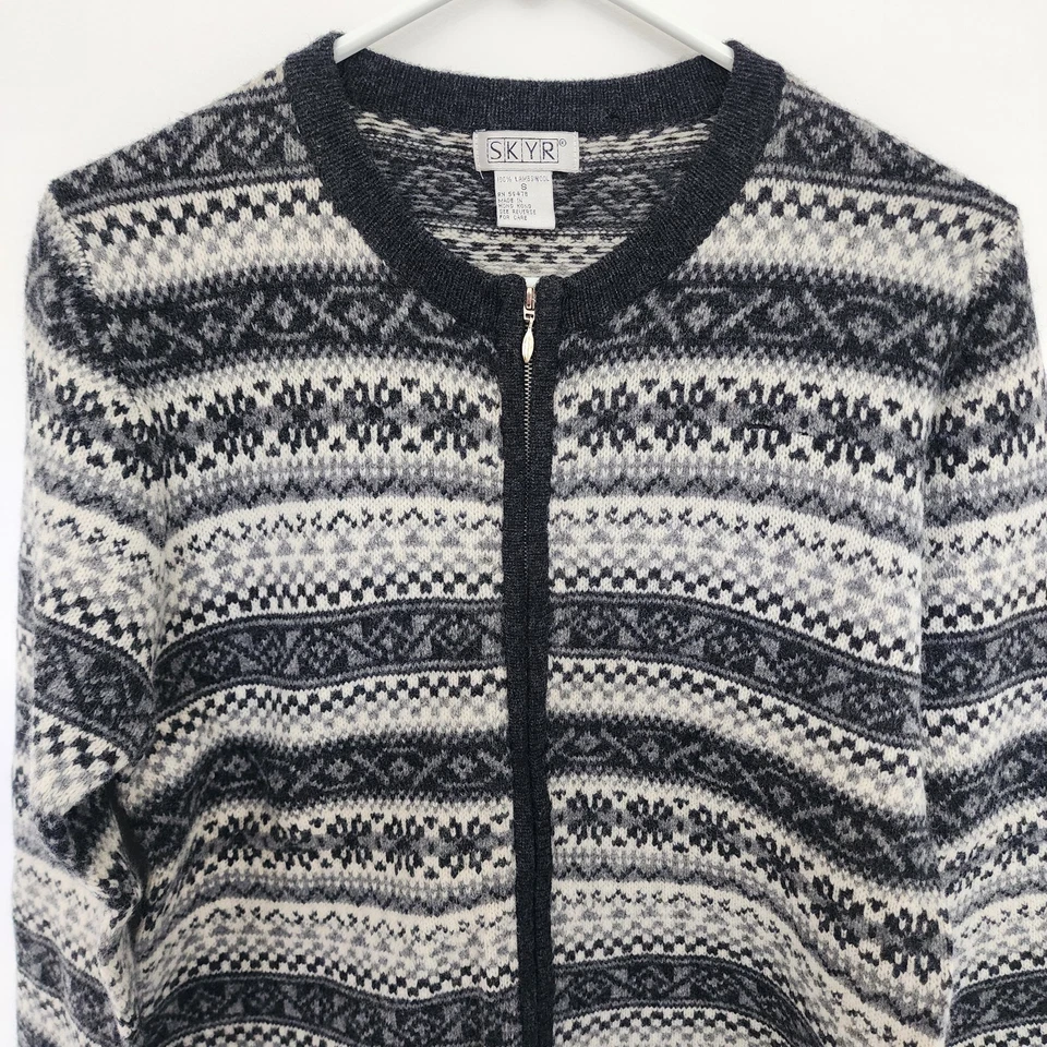 Cárdigan suéter vintage SKYR 100 % lana de cordero GRIS estampado nórdico talla S cremallera completa Foto 2 de 4