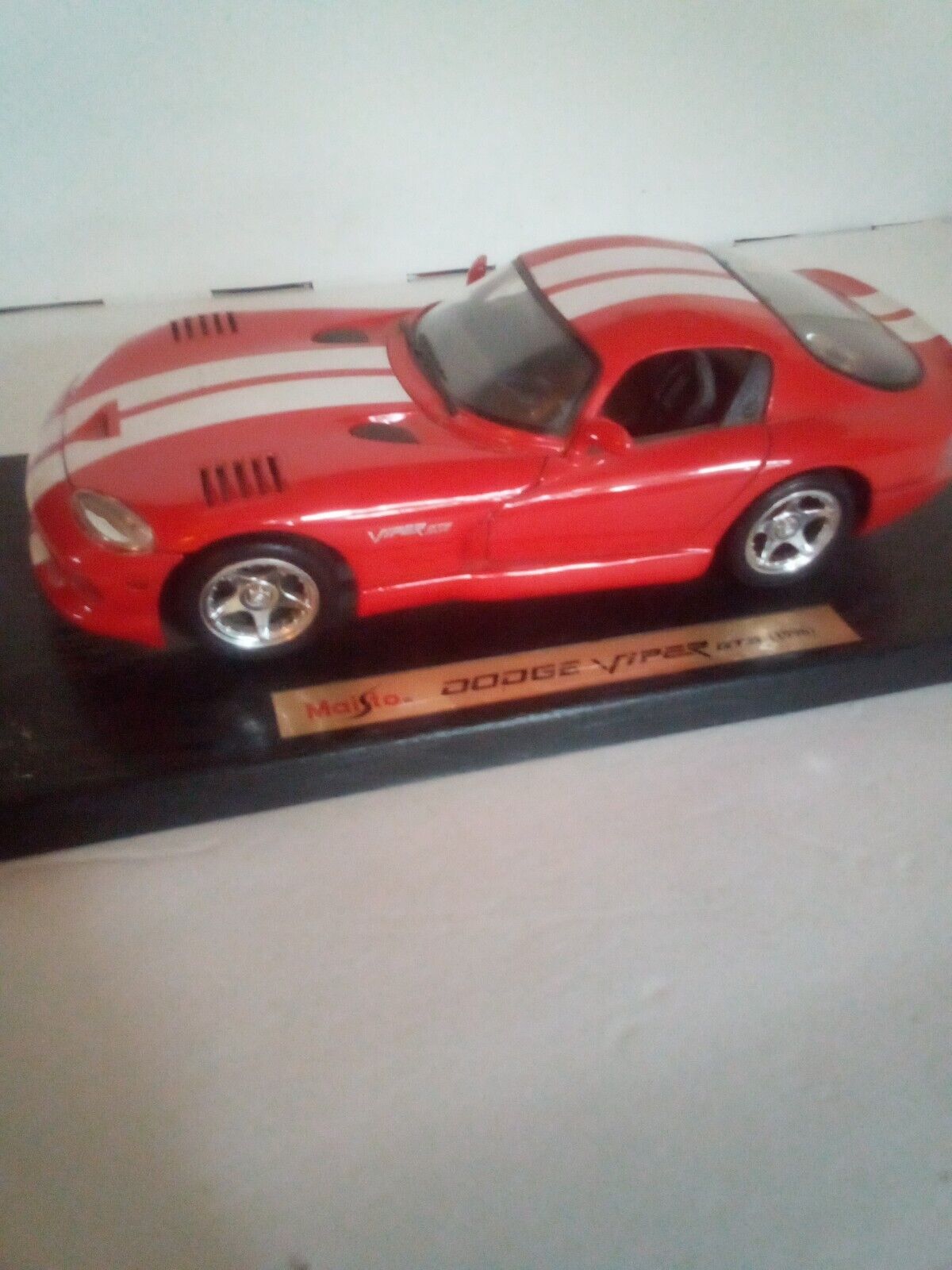 Picture 1 of 8