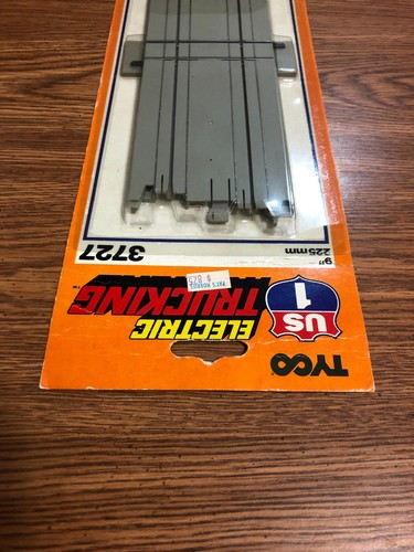 TYCO US 1 ROAD & RAIL 9" STRAIGHT SLOT CAR TRACK #3727 Ho Scale - Picture 2 of 3