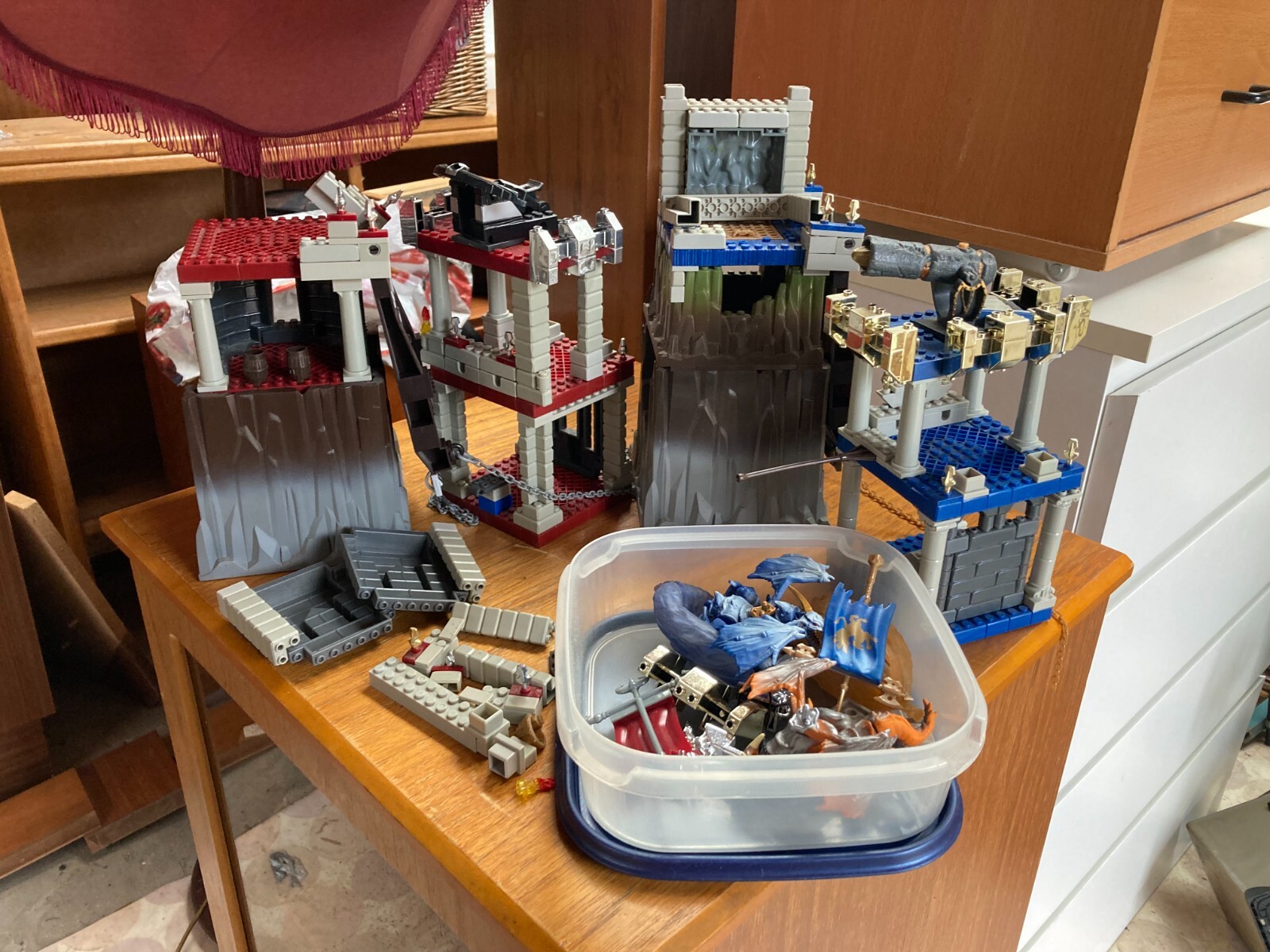 Mega Bloks Dragons Build the Legend Building Blocks