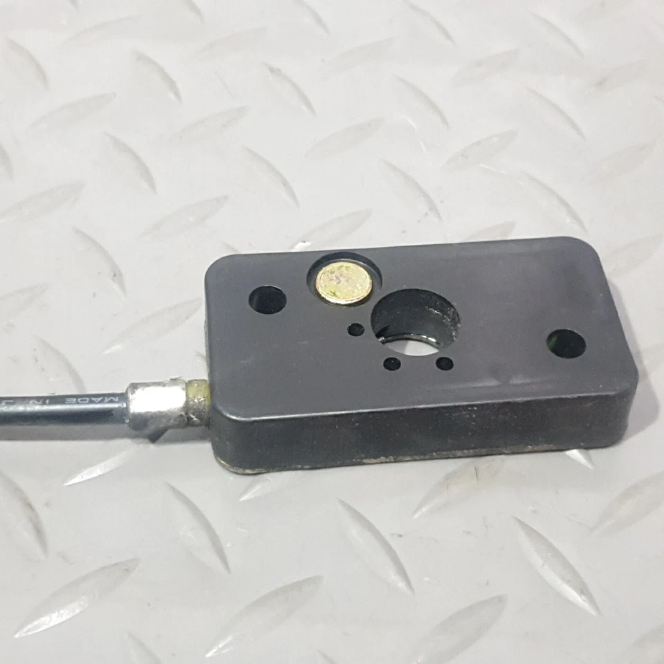 ♻️ Suzuki RF 600 RF 600R 1993 - 1997 Asiento principal delantero sillín cierre ♻️ Foto 3 de 4