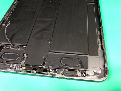 Apple iPad Pro 3rd Gen 11 inch A2301 WiFi Only Housing Grey With Lots Parts A+ - Picture 6 of 8