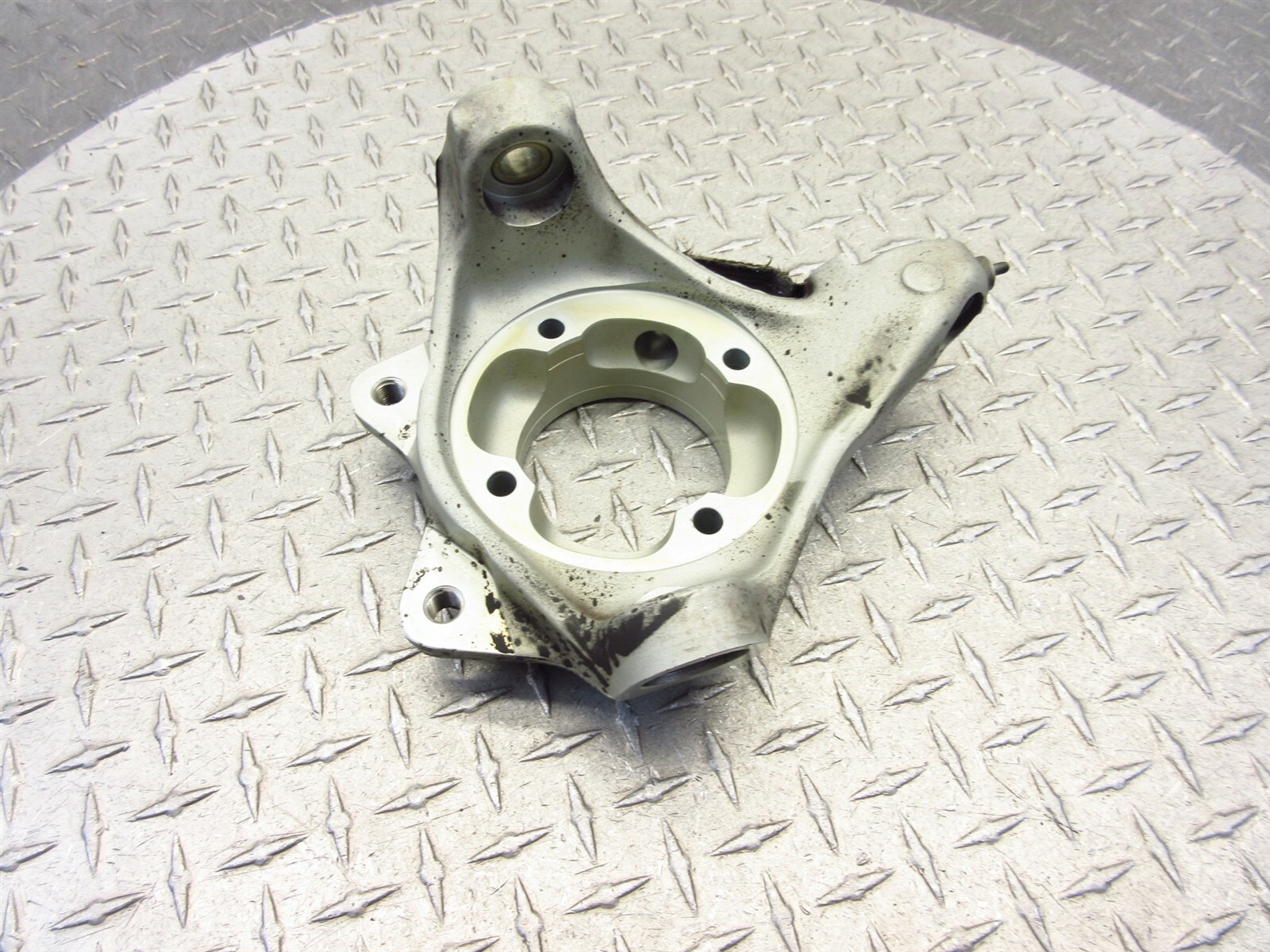 1995 Ferrari 355 F355 Spider Motronic 2.7 left Driver Steering Knuckle 167485
