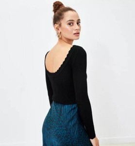 oasis scallop jumper