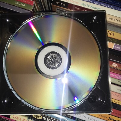 その他 Cry [CD] Amazon.co.jp: 