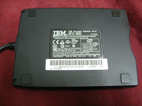 IBM Floppy Drive Portable USB & Travel Case 3.5 inch Disc Model MPF82E - Picture 5 of 6