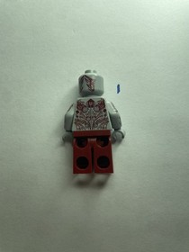 Lego Marvel Super Heroes Drax Minifigure 76081 with Daggers Blue pants
