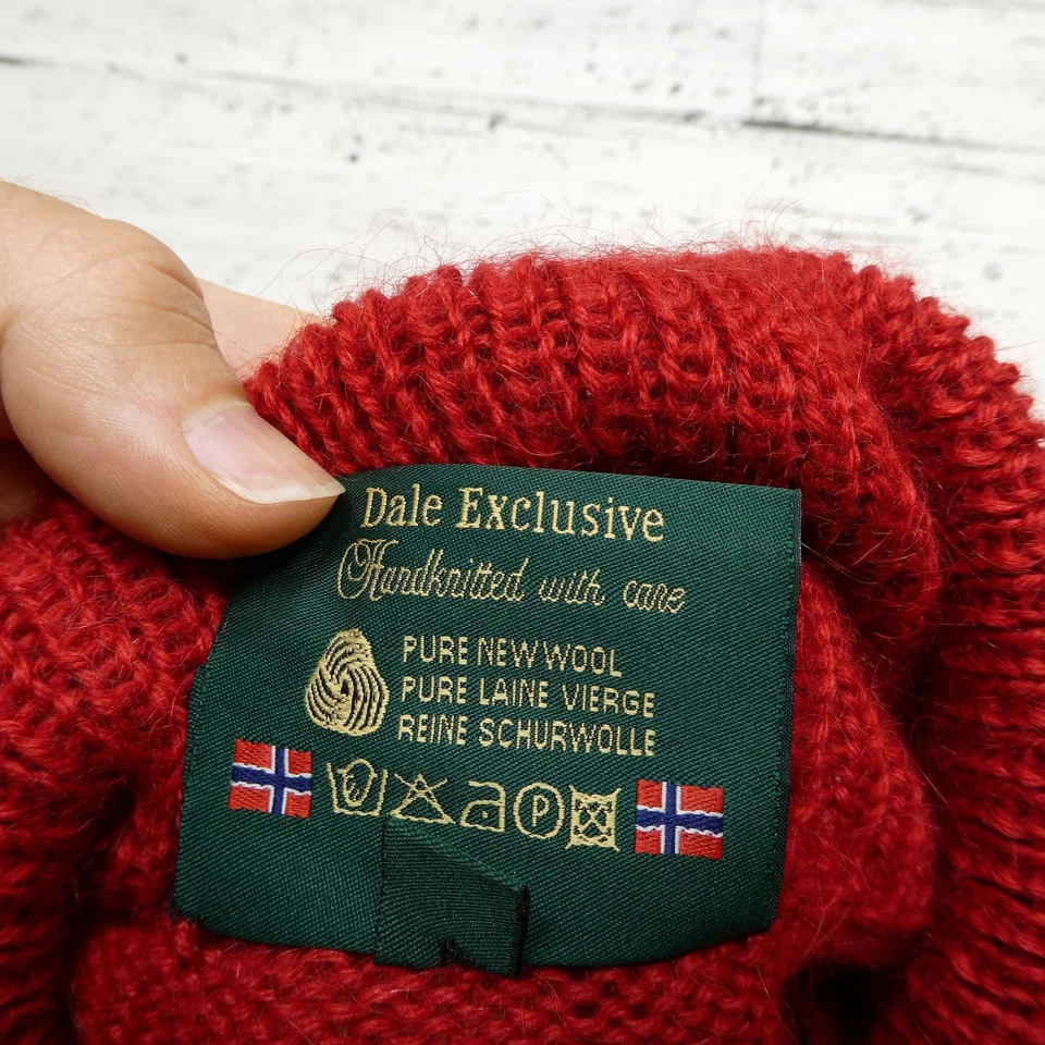 Suéter Dale of Norway Mujer Grande Rojo Lana Cuello Alto Nórdico Floral Tejido a Mano Foto 4 de 4