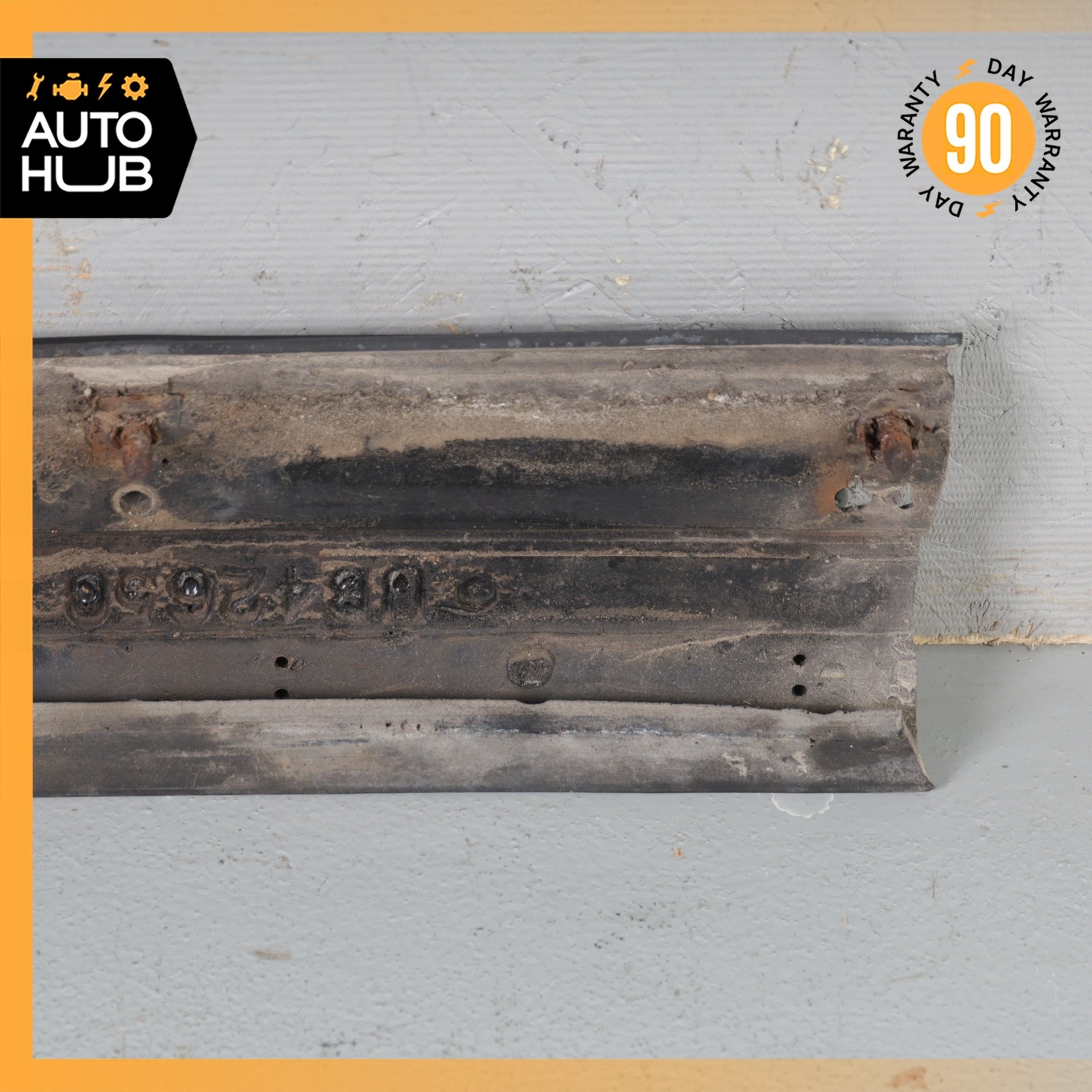 Bentley Brooklands Front Right Center cover