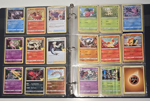 Pokémon TCG Card Binder Lot 150 Count Holo Rare/Reverse & Commons NM - Bild 2 von 8