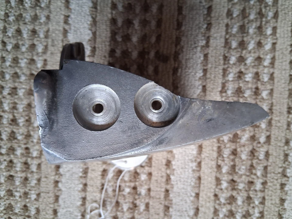 Montaje de carcasa de luz trasera BSA A50 A65 82-8253 Foto 3 de 4