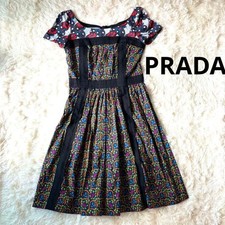 USED PRADA HOLLIDAY  BROWN KNEE-LENGTH DRESS, EXCELLENT CONDITION. GOOD