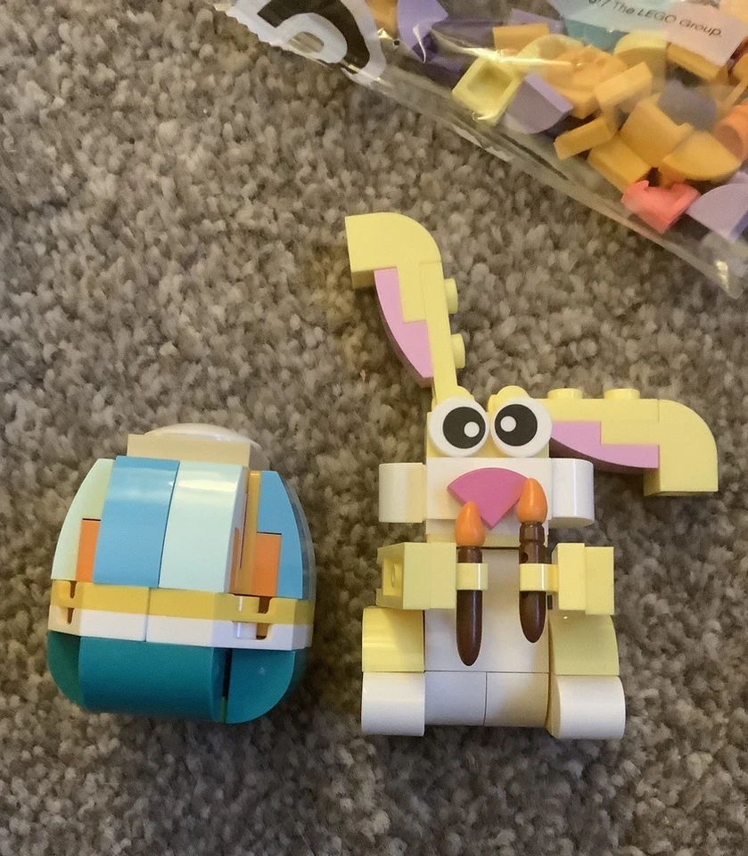 LEGO 40527 Easter Chicks, photo 3 of 5