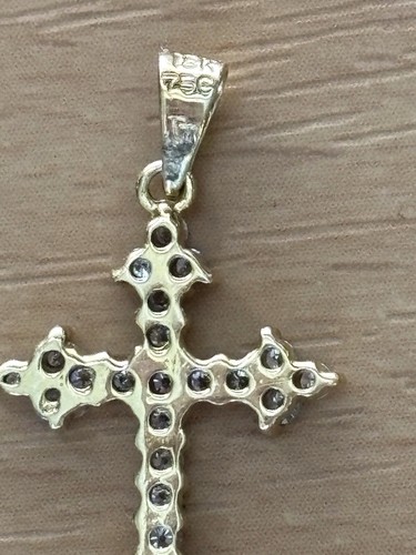 18k Gold And .24pt.dimonds Cross - Picture 5 of 5