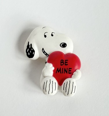 SNOOPY Dog RED HEART BE MINE Valentines PIN Peanuts Hallmark Cards 1958 Love
