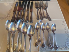  Oneida  Silverplate AFFECTION Flatware 24 pc...