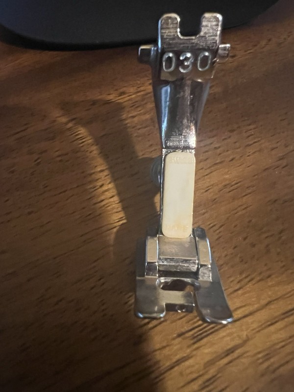 Genuine Vintage Bernina Old Style Presser Foot # 030 Groove Cording
