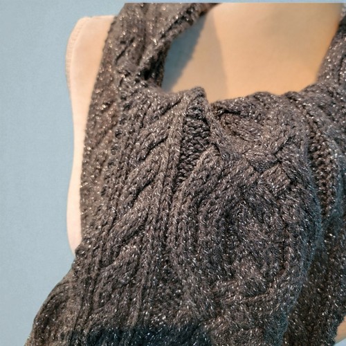 LAUREN RALPH LAUREN Women's Gray Metallic Cable knit Scarf Wool Blend T12 - Picture 3 of 6