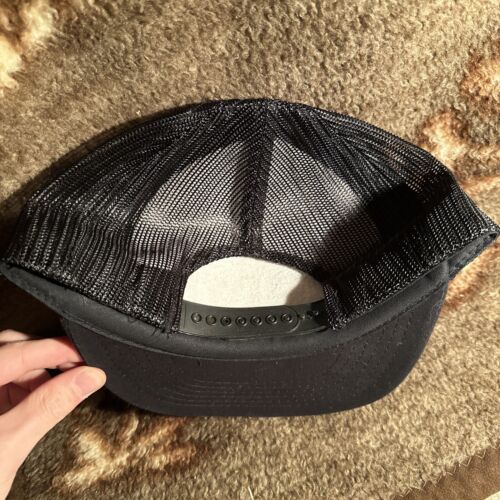 Cappello berretto camionista vintage Daiwa mulinelli da pesca nero maglia snapback NOS - Foto 2 di 3