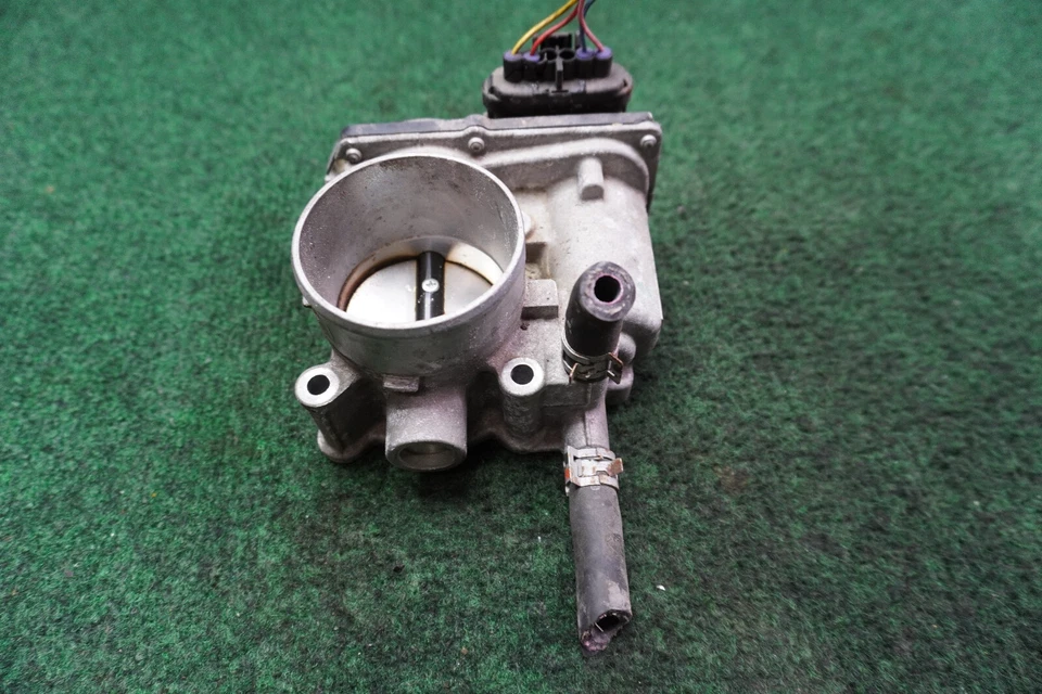 Toyota Prius 2010 11 12 13 14 15 16 17 18 19 1,8 L carrocería del acelerador 2203037060 OEM Foto 4 de 4