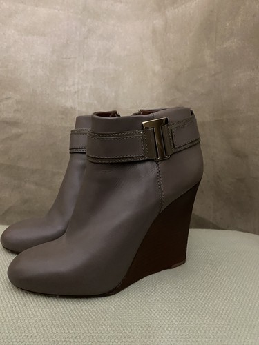 Tory Burch Taupe/Gray Leather Ankle Zip Bootie Sz 8M Stacked Wedge Heel Boot - Picture 12 of 12