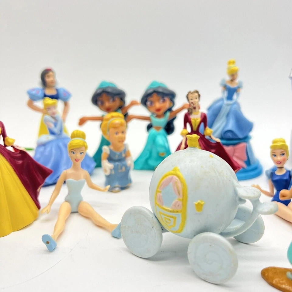 Paquete de 15+ adornos para pasteles de princesa Disney Cenicienta jazmín Blancanieves Foto 4 de 4