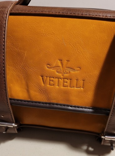 Vetelli Kulturbeutel aus Leder zum Aufhängen - faltbares Design mit 4 Innentaschen - Bild 8 von 9