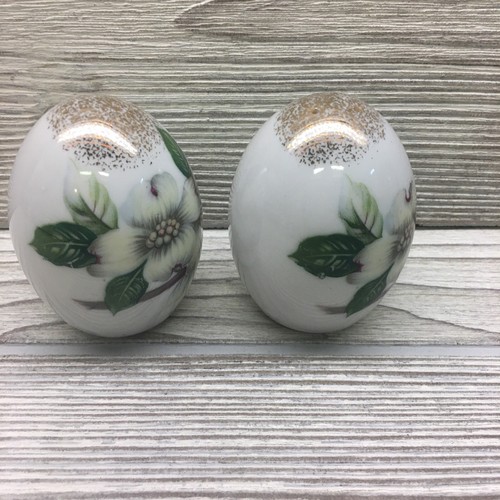 Vintage Lugenes Japan Salt & Pepper Shakers Flowers Ceramic Gold Accent Pretty - Picture 4 of 8