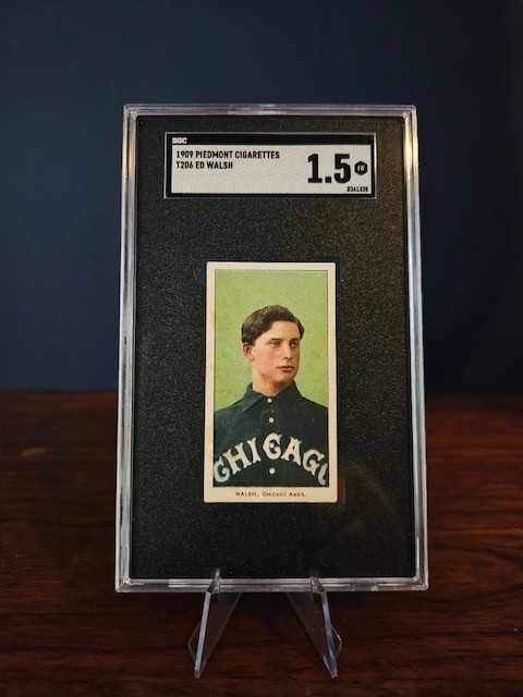 (view picture creases) 1909 Piedmont Cigarettes T206 Ed Walsh - SGC 1.5