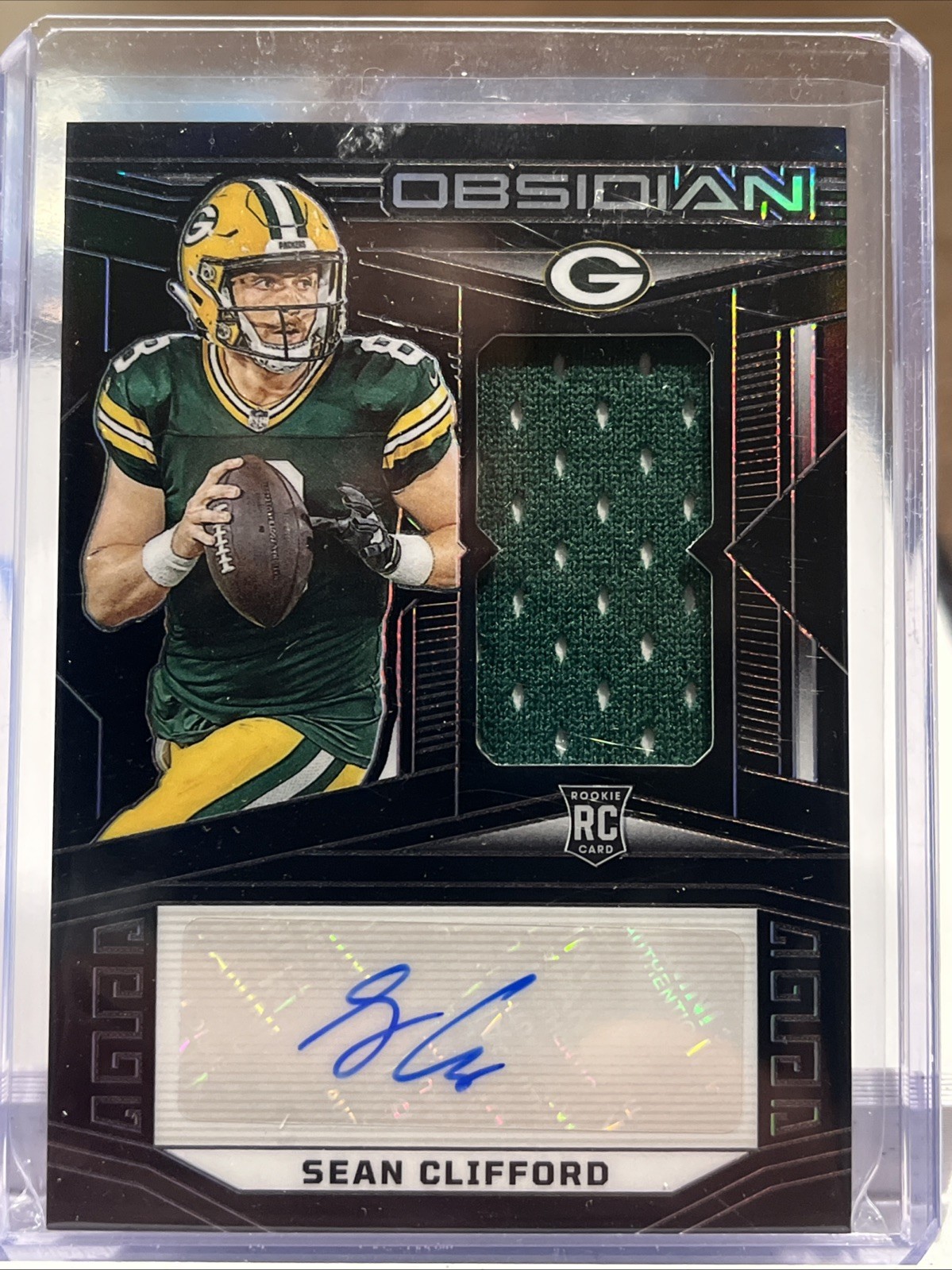 2023 Panini Obsidian - Rookie Jersey Autographs Sean Clifford #225 /199 (AU,...