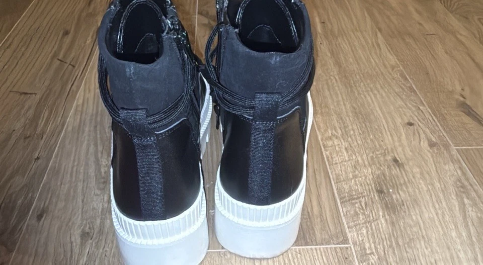 Botas GB The Change con suela de cuero negro para mujer talla 6,5 Foto 3 de 4