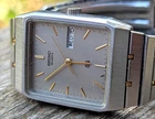 New ListingVintage Seiko Quartz Day Date Mens Watch Rectangular Silver Gold Tone Japan