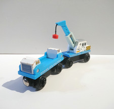 Thomas Wooden Railway Train - Ice Delivery Crane & Car - Learning Curve BRIO ELC
