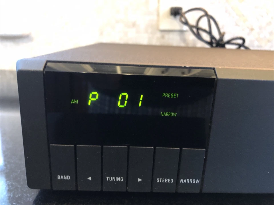 LINN Kudos AM/FM Stereo Tuner Audiophile Perfect Working Condition - Image 3 of 4