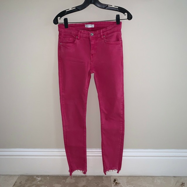 ZARA Hot Pink Jeans w/ Stretch & Frayed bottom Size 4 Premium Denim
