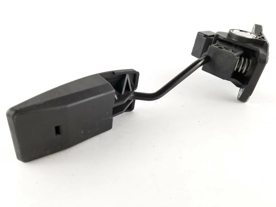 2010 Acura ZDX Gas Pedal Accelerator Throttle PA66-GF40 W/Sensor OEM - Image 4 of 4