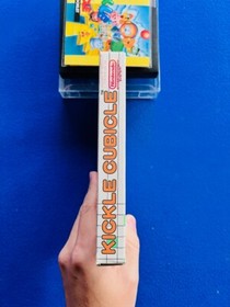 Kickle Cubicle NES Nintendo Caja Manual CIB Completo + Promo Inserto P&Oacute;STER