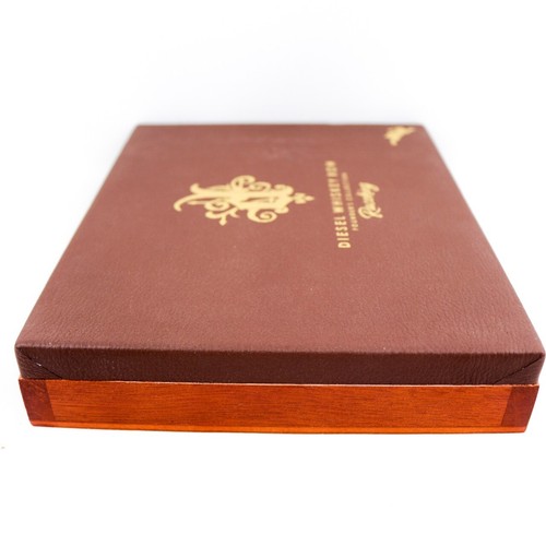 Caja de cigarros de madera de carreras Diesel Whiskey Row Founder's Collection 8,5" x 7" x 1,5" - Imagen 6 de 12
