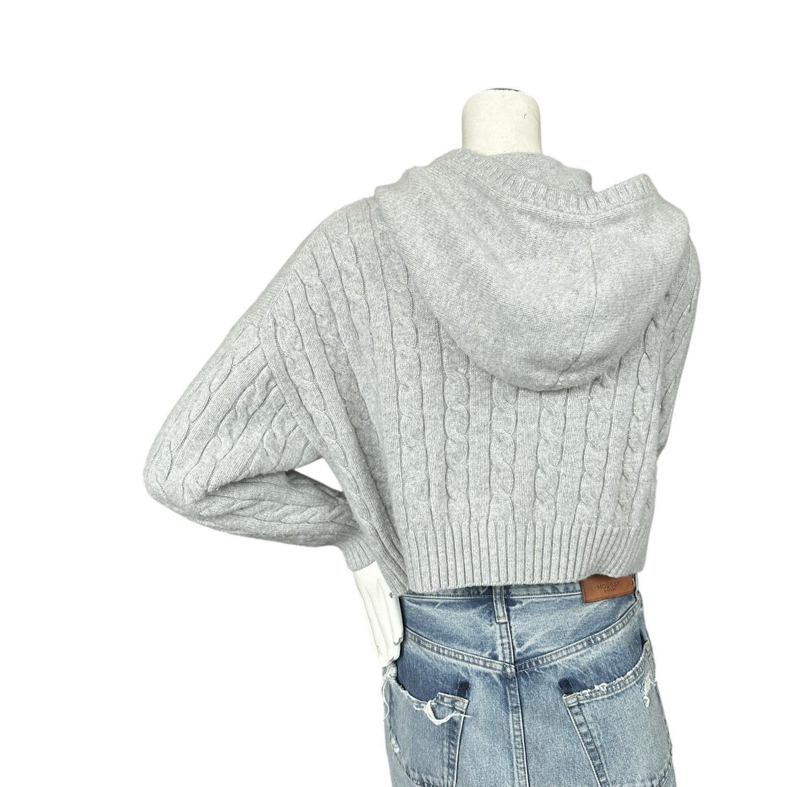Aritzia Sunday Best Gray Octavia Wool Blend Cable Knit Zip Up Sweater Medium