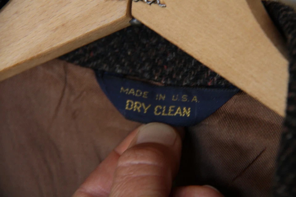 Vtg Pendleton Men's 44 Wool Tweed Gray Herringbone Blazer Tan Elbow Patch USA - Image 4 of 4