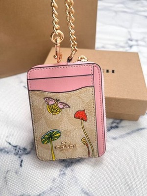 2026 Coach Coach X Observed By Us Zip Card Case In Signature
