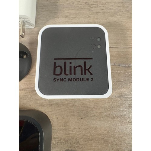 Blink 3ª generación - 2 cámaras. Mounts and Sync 2 Module - Nuevo en caja abierta - Imagen 3 de 5