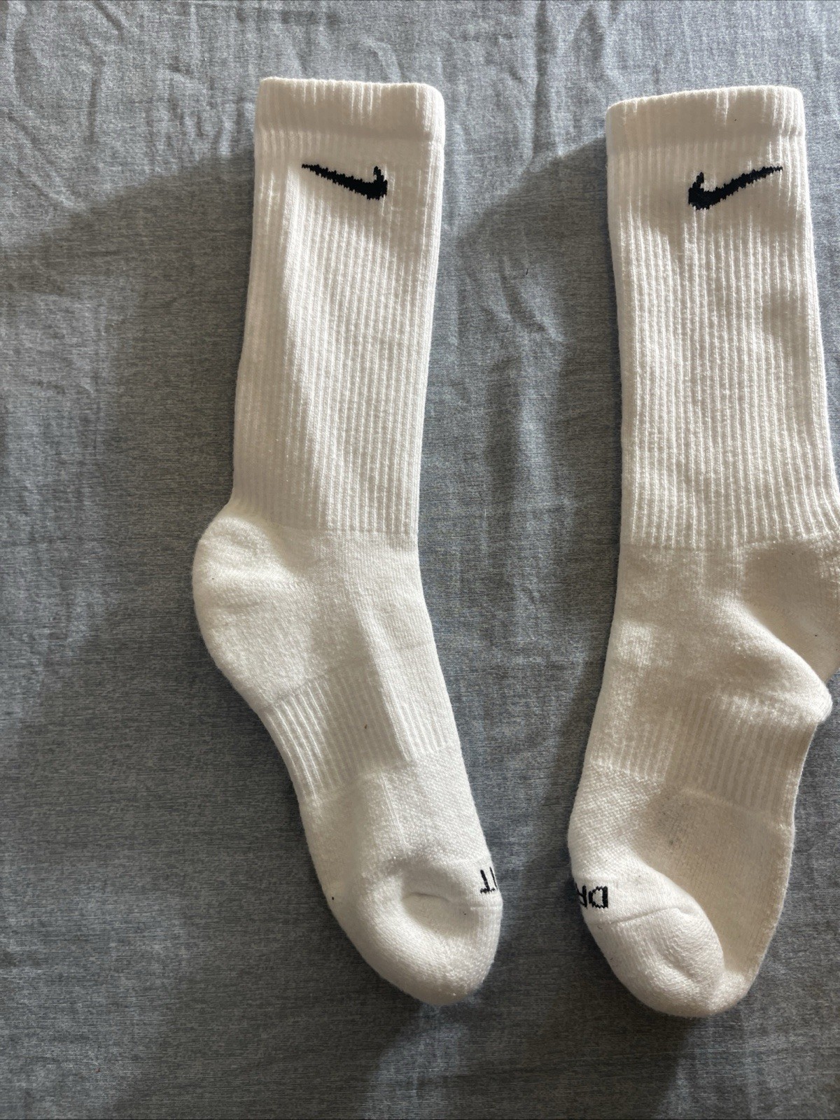 SAOLA Calze Nike Every Day Dri Fit Plus ammortizzate Training Crew CB solo un paio