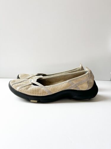 Clark’s Privo P Berry Loafer Flat Women’s 7