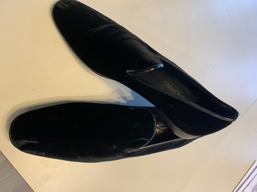 salvatore ferragamo Velvet shoes