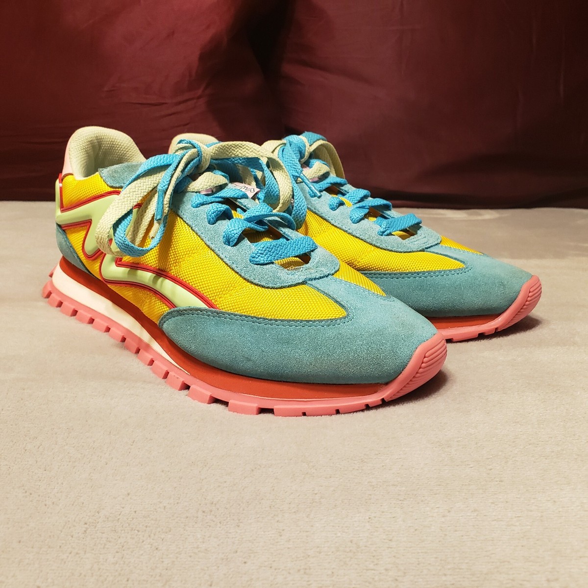 The Jogger Marc Jacobs Women's Multi-Colored Sneaker with The Jogger Marc Jacobs Women's Multi-Colored Sneaker with