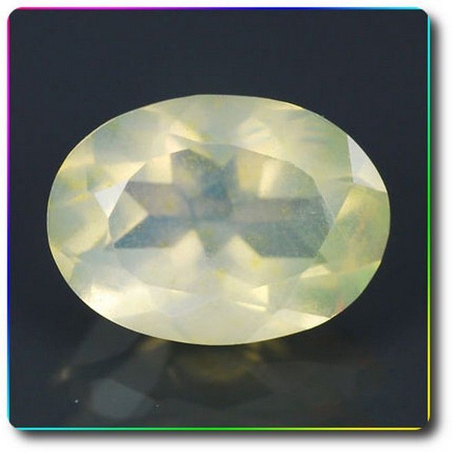 Opale éthiopienne 0.58 cts Yita Ridge, gemme précieuse aux reflets irisés intenses